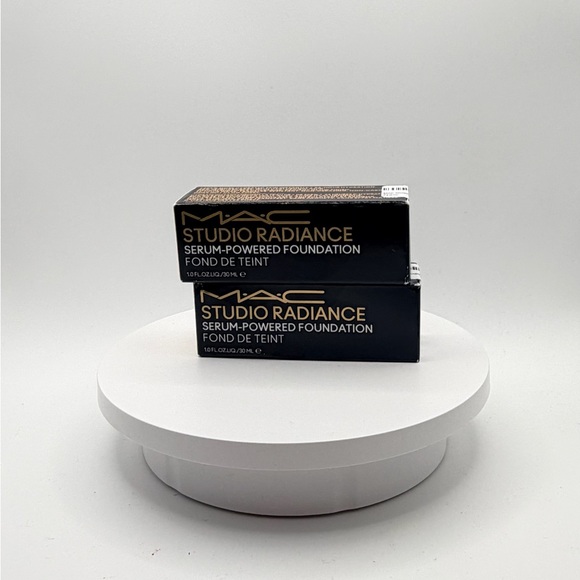 MAC Studio Radiance Foundation NC18NEW Authentic 2 pack